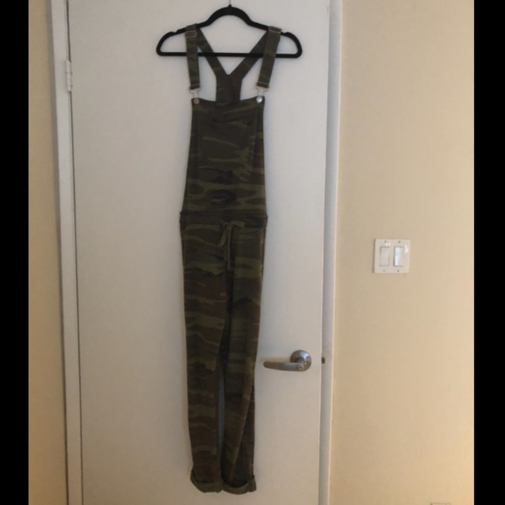 Camo Knit overall sz S